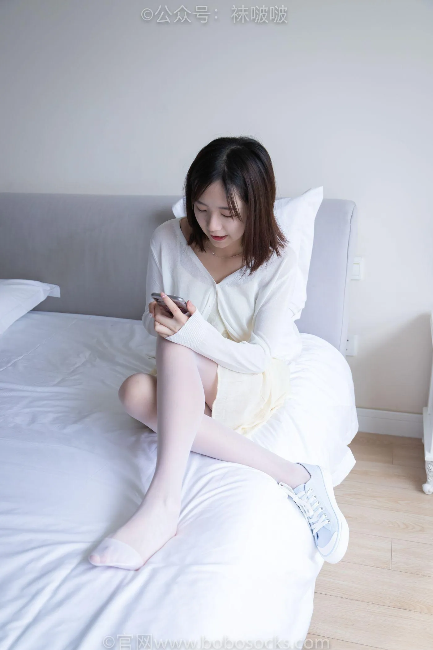 [BoBoSocks袜啵啵]NO.005 小甜豆-帆布鞋、薄白丝 [133P]插图1